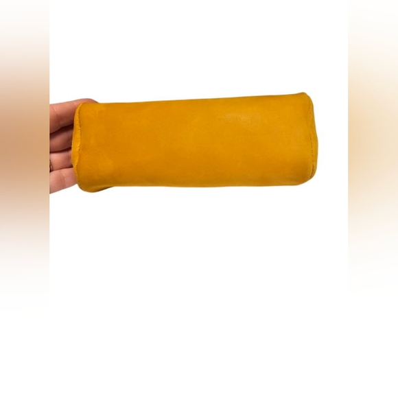 Turmeric Ballpark Portland Leather - Picture 3 of 4